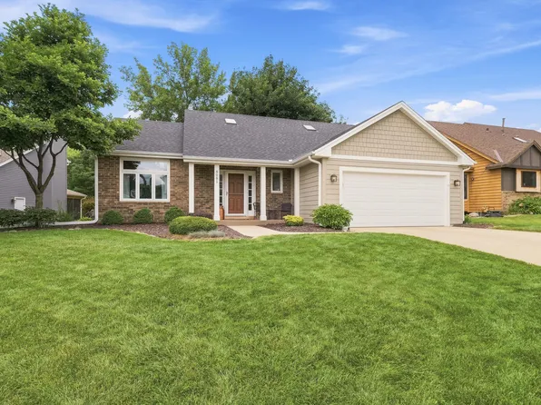 8081 Hidden Cir, Chanhassen, MN 55317