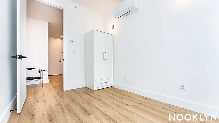 Rented by Nooklyn NYC LLC | media 34