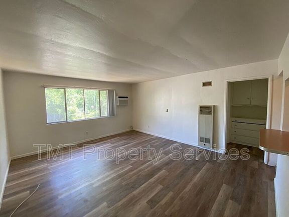 3rd image of 2530 S St APT 14