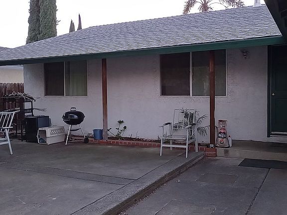 2nd image of 2989 Orchid St