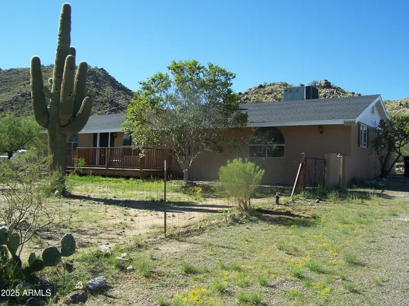 25230 S GOLD DOLLAR Road, Congress, AZ 85332