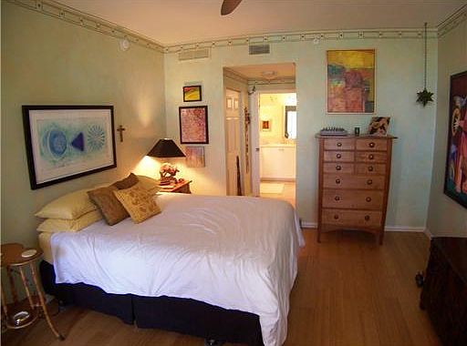 5th image of 806 E Windward Way APT 221
