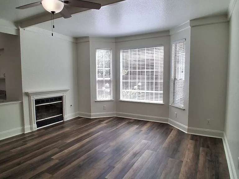 8147 N Cedar Ave #125 — Photo 6