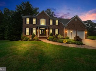 8 Susan Ct, Wilmington, DE 19803