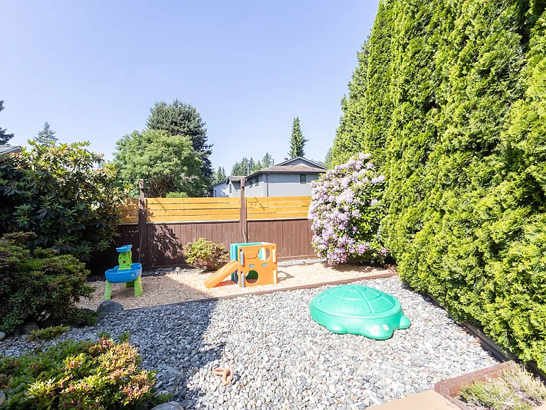 21573 Cherrington Ave — Photo 23