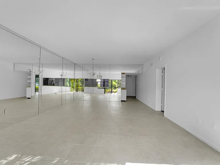 6654 Villa Sonrisa Dr #412 — Photo 31