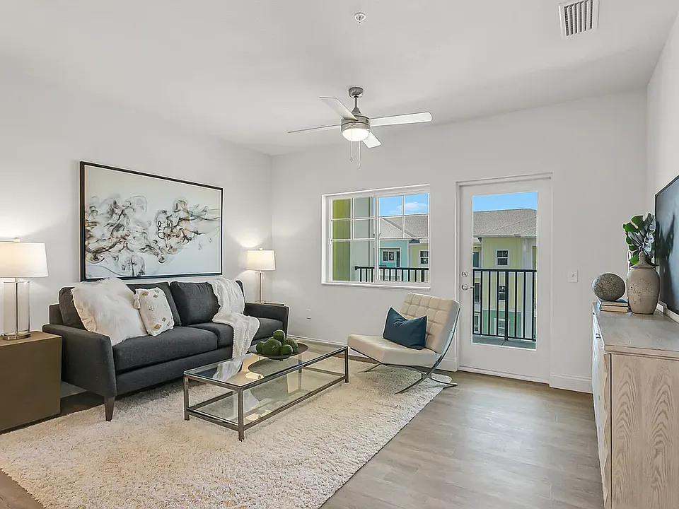 Grand Oak Apartments