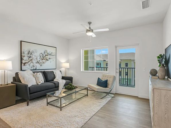 Grand Oak Apartments