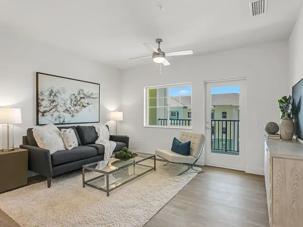 Grand Oak Apartments