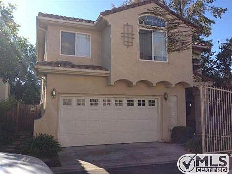1st image of 9028 Hayvenhurst Ave