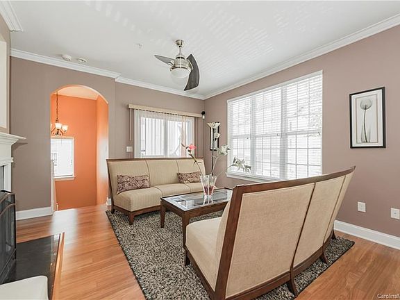 3rd image of 6359 Park Creek Dr #1