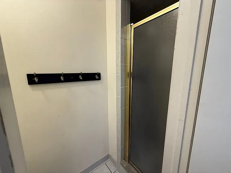 5700 Grand Ave — Photo 11
