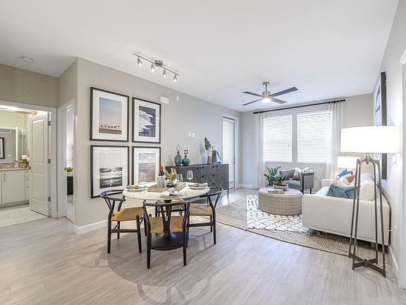 5th image of 2745 Orchard Ln #12105
