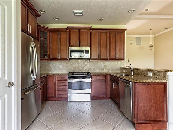 5th image of 9132 Astonia Way