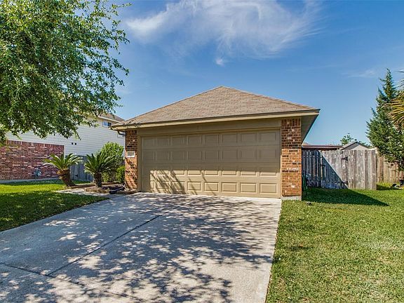3rd image of 4403 Plumeria Ave