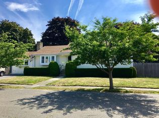11 Countryside Ln, Marblehead, MA 01945