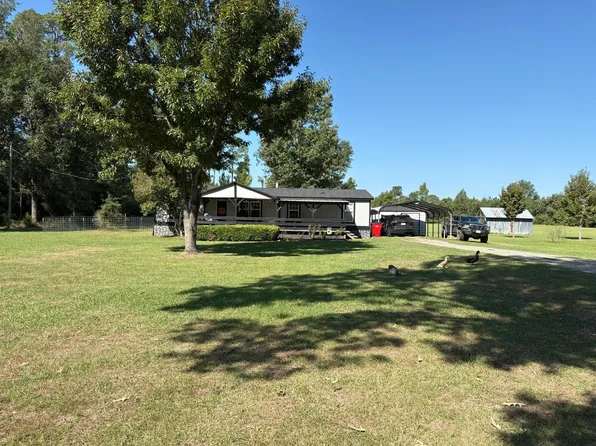 802 Silver Spur Ln, Grand Cane, LA 71032