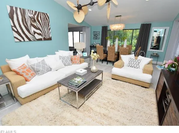 508 Courtside Dr, Naples, FL 34105
