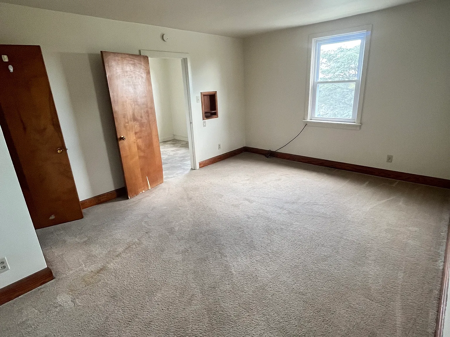 1 bed, $895 — Photo 2