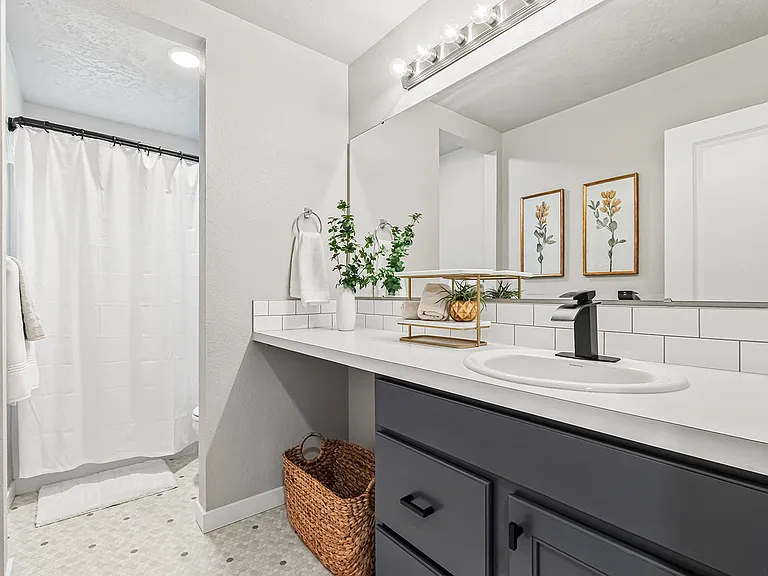 3882 E Berwick Dr — Photo 37