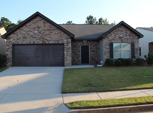 11193 Wind Ridge Dr, Hampton, GA 30228