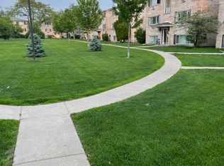 10414 Michael Todd Ter APT 1N, Glenview, IL 60025