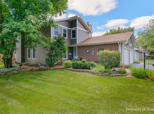 1537 S County Farm Rd, Wheaton, IL 60189