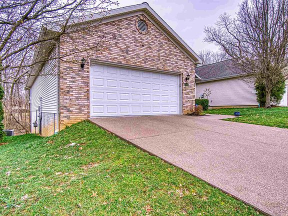 2nd image of 3007 Fawn Hill Dr
