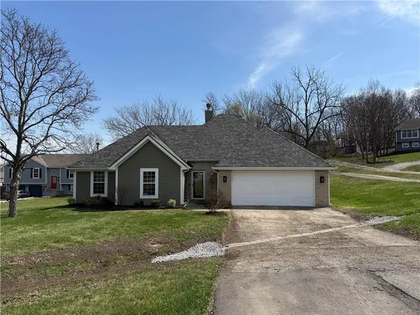 309 S Minter Rd, Grain Valley, MO 64029