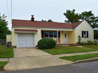 303 Belvoir Ave, Beach Haven, NJ 08008