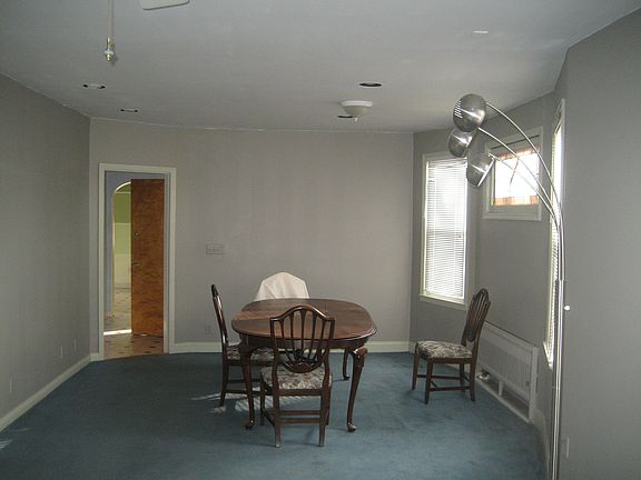 4th image of 426 Cary Ave