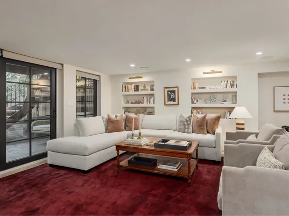 309 Pacific Street image 17 of 21