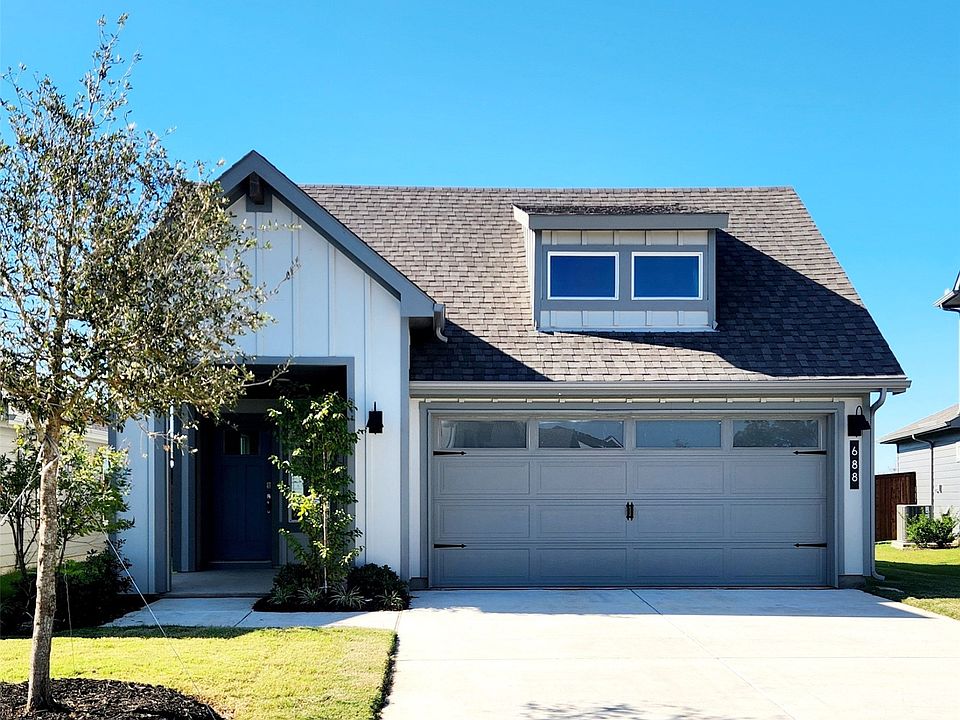 1st image of 688 Capstone Cir