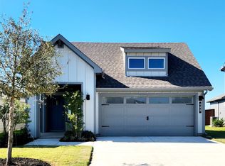 688 Capstone Cir, Granbury, TX 76048