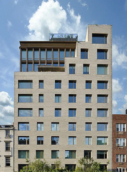345 W 14th St #PHW — Photo 23