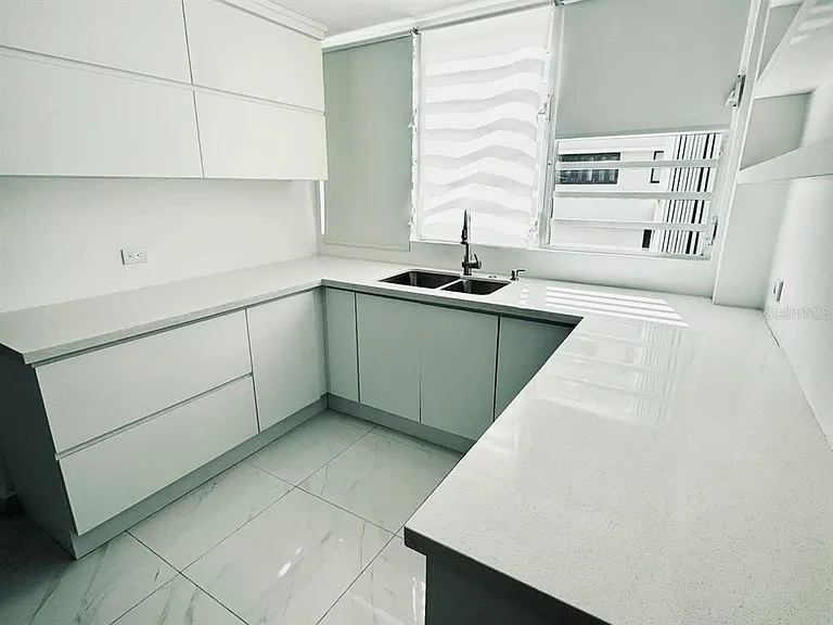 54 Kings Ct #2B — Photo 6