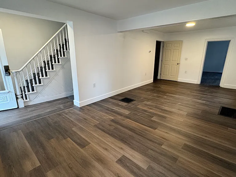 425 Weidman St — Photo 13