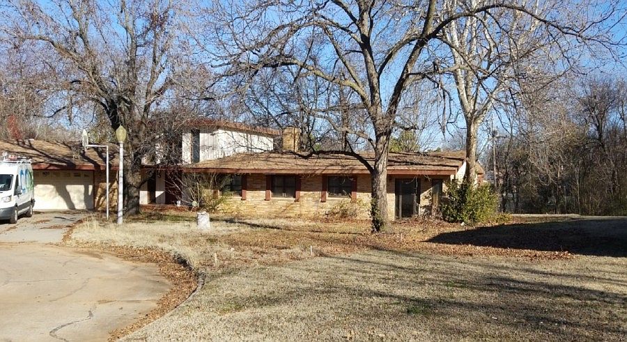 2nd image of 7105 Hilltop Ct