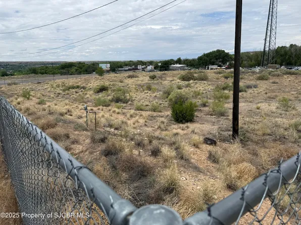 3 Road 3435, Flora Vista, NM 87415