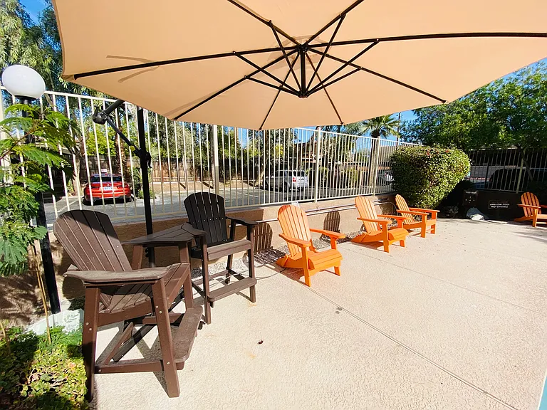 Catalina Apartments - 117 — Photo 16