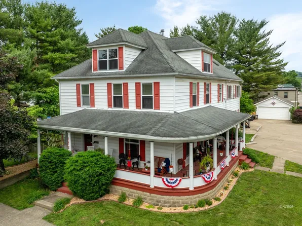 172 N Mulberry St, Logan, OH 43138