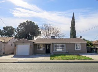 324 E Alameda St, Manteca, CA 95336