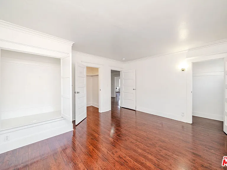 1404 S Manhattan Pl — Photo 30