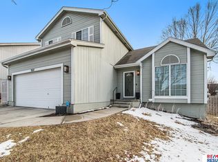 15117 Meredith Ave, Omaha, NE 68116