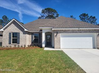 844 Leeward Dr, Biloxi, MS 39532