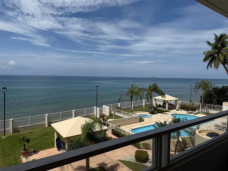 Condo Pelican Reef Apt 302 #302 — Photo 16