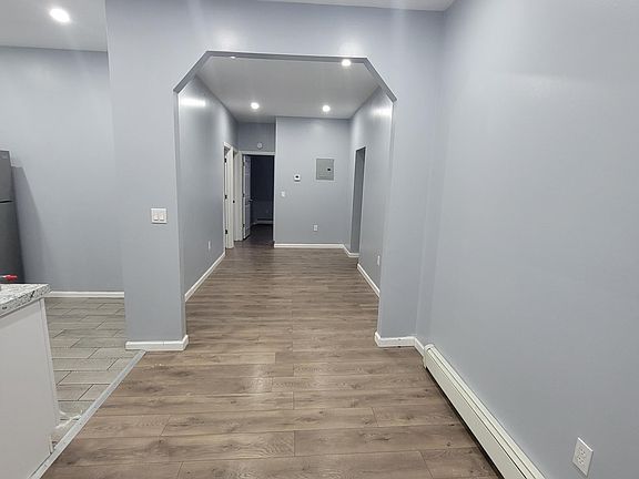 3rd image of 151 Parker St APT 10