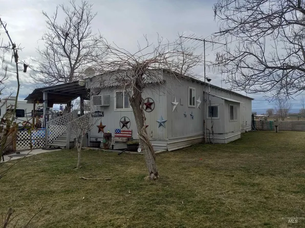 3805 Pioneer Park Ln #21, Homedale, ID 83628