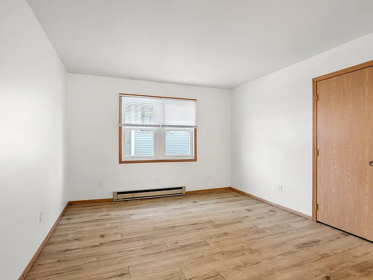 1007 Jackson St — Photo 8