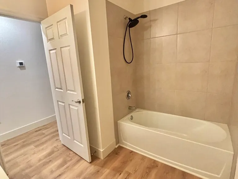 2509 NW 27th Pl — Photo 33